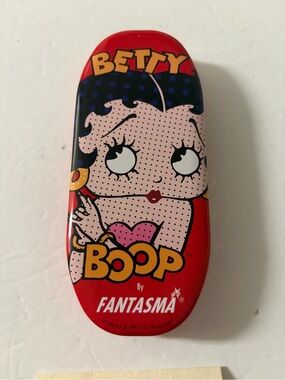 Rare Fastasma Betty Boop Watch with Red Tin
